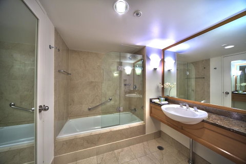 Stamford Plaza Sydney Airport Hotel & Conference Centre - Palm Beach Accommodation 8