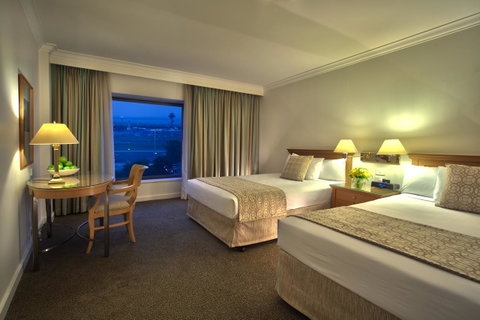 Stamford Plaza Sydney Airport Hotel & Conference Centre - Palm Beach Accommodation 7