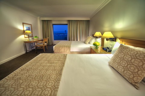 Stamford Plaza Sydney Airport Hotel & Conference Centre - Palm Beach Accommodation 14