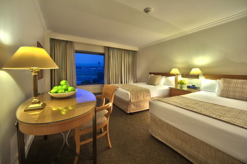Stamford Plaza Sydney Airport Hotel & Conference Centre - Palm Beach Accommodation 12