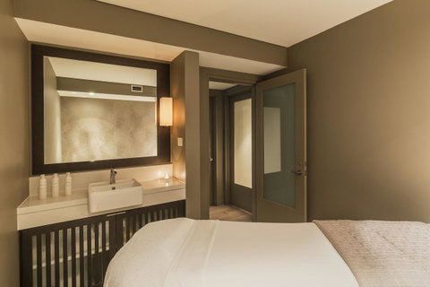 Swissotel Sydney - Palm Beach Accommodation 22