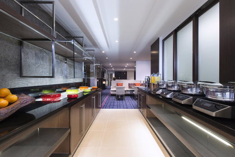 Swissotel Sydney - Palm Beach Accommodation 37