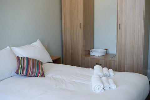 Rosehill Hotel - Palm Beach Accommodation 9