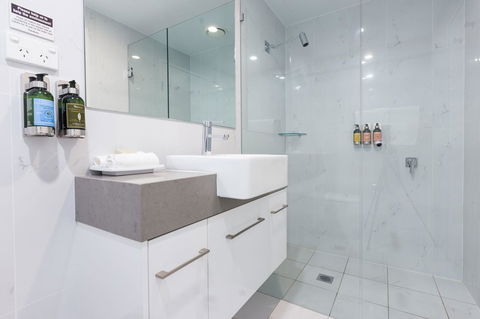 The Lucky Hotel - Palm Beach Accommodation 21