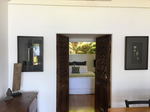 Swan Bay Hideaway - Palm Beach Accommodation 14