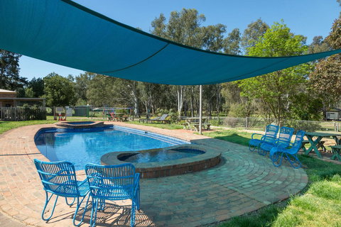 Corowa Bindaree Holiday Park - Palm Beach Accommodation 6