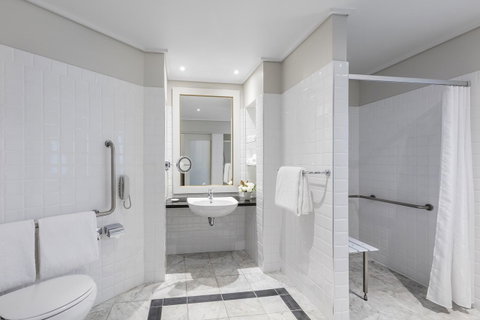 Radisson Blu Plaza Hotel Sydney - Palm Beach Accommodation 33