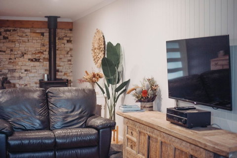 Salthouse Berrara - Palm Beach Accommodation 4