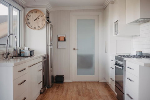 Salthouse Berrara - Palm Beach Accommodation 7
