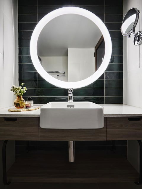 Novotel Sydney Darling Square - Palm Beach Accommodation 14