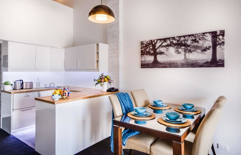 Alpine Gables - Palm Beach Accommodation 26