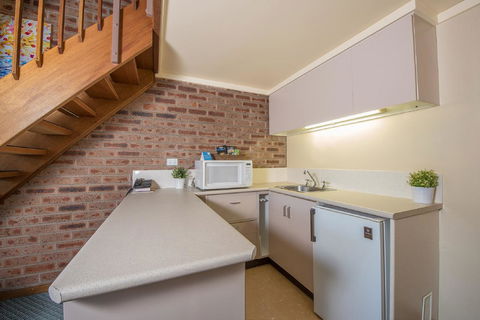 Alpine Gables - Palm Beach Accommodation 27