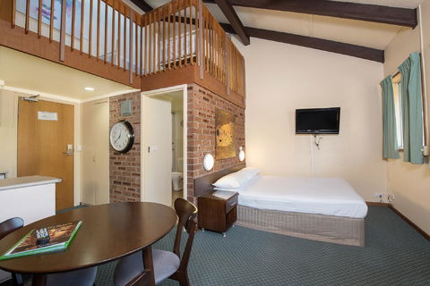 Alpine Gables - Palm Beach Accommodation 16