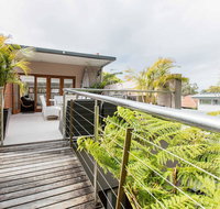 Family surf house 5 min walk to Manly beach - Palm Beach Accommodation
