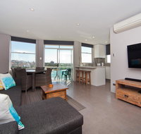 Gorgeous Coogee Views 2 beds WT21 - Palm Beach Accommodation