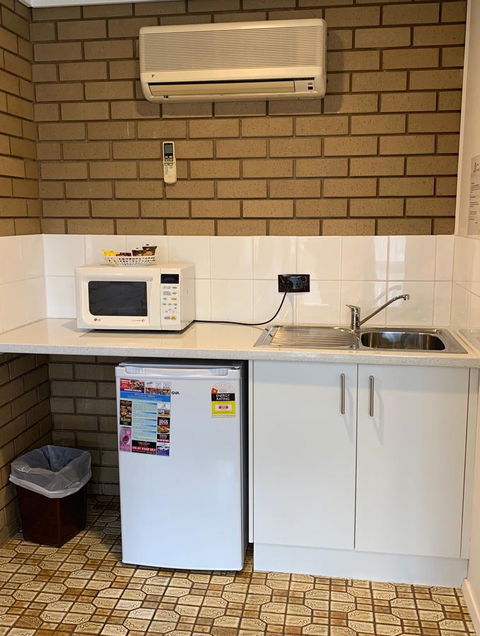 Albury City Motel - Palm Beach Accommodation 11