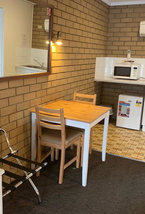 Albury City Motel - Palm Beach Accommodation 10