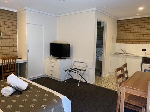 Albury City Motel - Palm Beach Accommodation 6