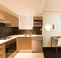 APX World Square - Palm Beach Accommodation