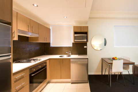 APX World Square - Palm Beach Accommodation 0