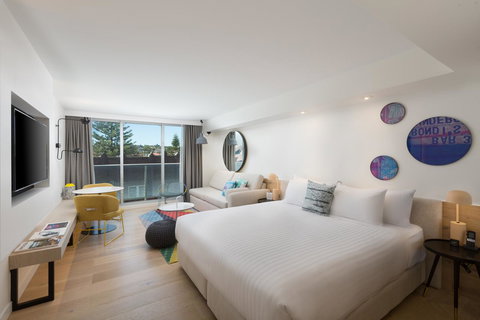 QT Bondi - Palm Beach Accommodation 4