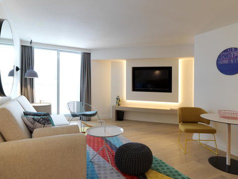 QT Bondi - Palm Beach Accommodation 12