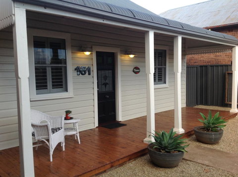 Thelma's Temora - Palm Beach Accommodation 1