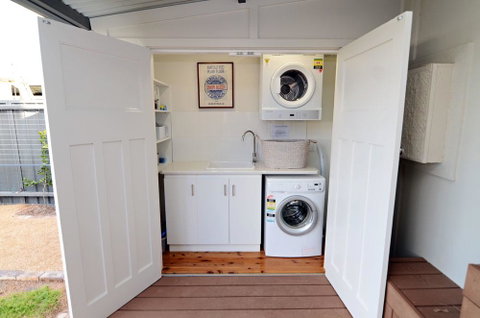 Thelma's Temora - Palm Beach Accommodation 8