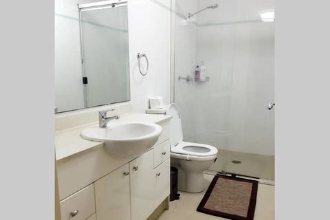 Kent CBD Apartment - Palm Beach Accommodation 10