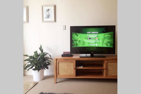 Kent CBD Apartment - Palm Beach Accommodation 6