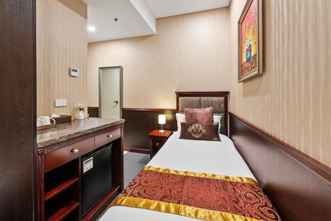 YEHS Hotel Sydney CBD - Palm Beach Accommodation 22
