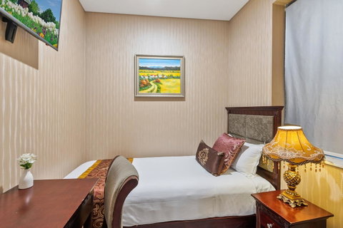 YEHS Hotel Sydney CBD - Palm Beach Accommodation 21