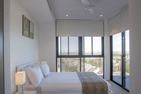Brand New One Bedroom Apartment In Bondi Junction - Palm Beach Accommodation 5