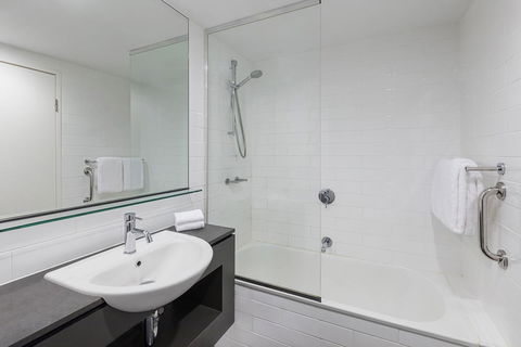 Vibe Hotel Darwin Waterfront - Palm Beach Accommodation 23