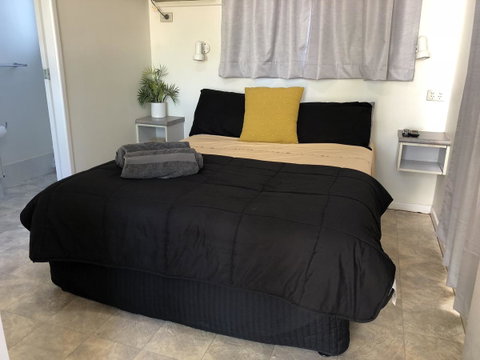 Mataranka Roadhouse - Palm Beach Accommodation 6