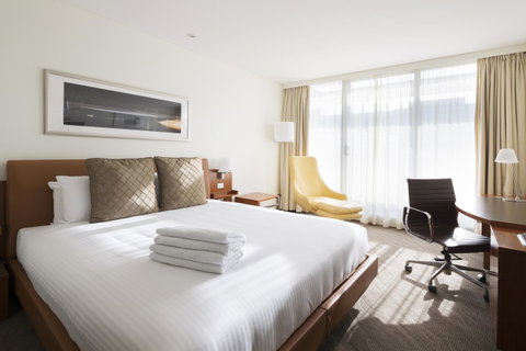 Novotel Canberra - Palm Beach Accommodation 15