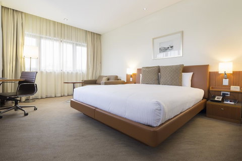 Novotel Canberra - Palm Beach Accommodation 24