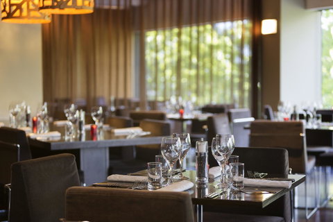 Novotel Canberra - Palm Beach Accommodation 12