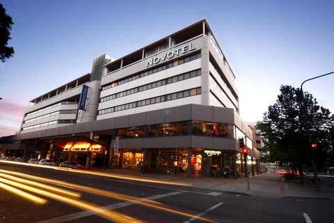 Novotel Canberra - Palm Beach Accommodation 6