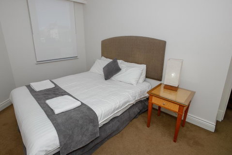 Bond 1603 - Palm Beach Accommodation 0