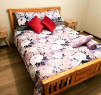 Bonsai BB Stay - Palm Beach Accommodation