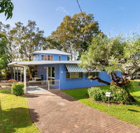 Bribie Beach House Waterfront directly across the road - Solander Esp Banksia Beach - Palm Beach Accommodation
