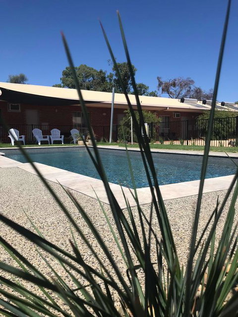 Bridge Motor Inn Tocumwal - Palm Beach Accommodation 3