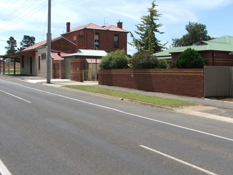 Bristol House Accommodation - Palm Beach Accommodation 0