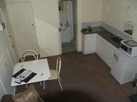 Bristol House Accommodation - Palm Beach Accommodation 2