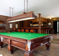 Brookfield Retreat - Large Holiday Home / Group Accommodation - Palm Beach Accommodation