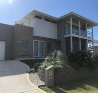 Broughton Views - Palm Beach Accommodation