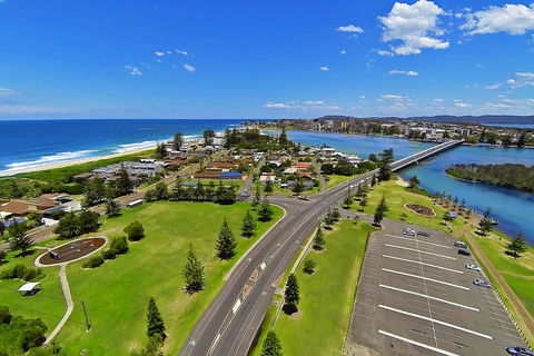 Budgewoi Cottage - Palm Beach Accommodation 2