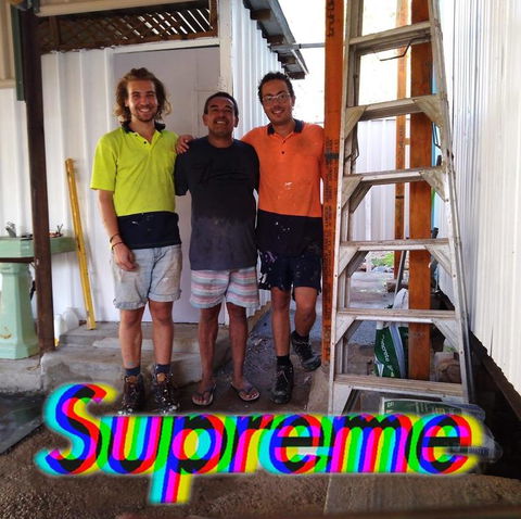 Buffalo Beach Hostel - Palm Beach Accommodation 0