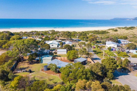 BUNGALOW BEAUTY - Hosted By: L'Abode Accommodation - Palm Beach Accommodation 2